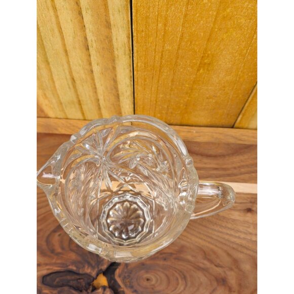 Avitra Royal Pinwheel 24 OZ Lead Crystal Pitcher - Picture 4 of 9